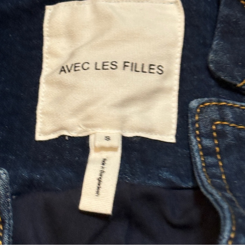 Avec Les Filles Denim Sleeveless Blazer Vest with Gold Buttons Size Small - Picture 6 of 10